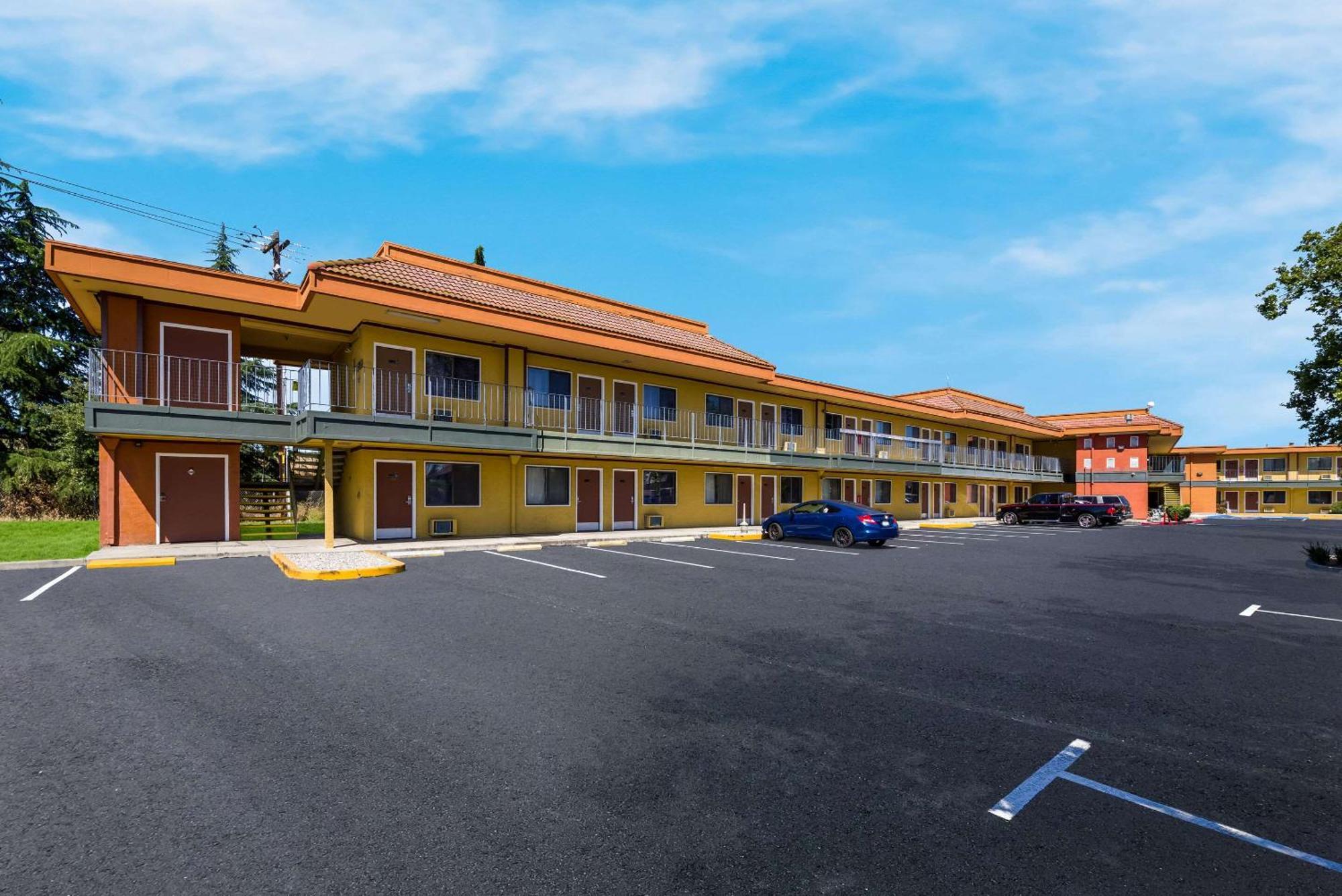 Rodeway Inn Лівермор Екстер'єр фото